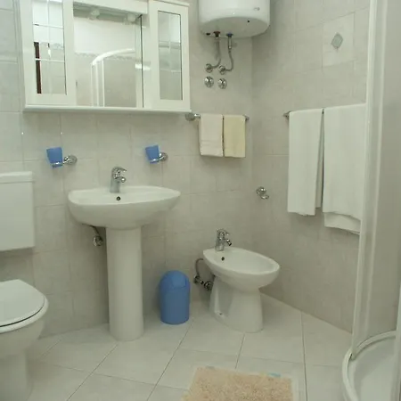 Duga Luka Apartment *